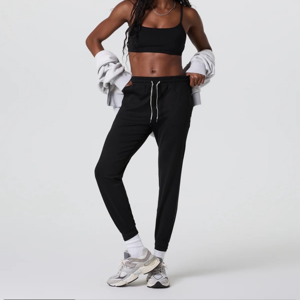 Vuori Performance Jogger -Black